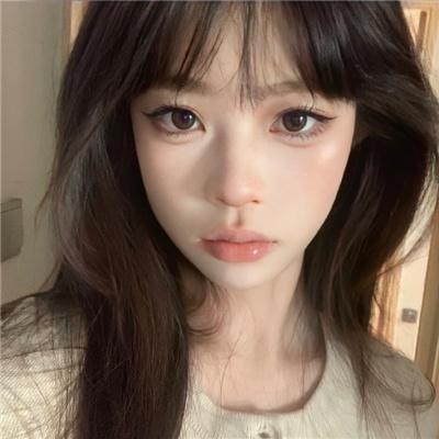 黑夜里的眼睛